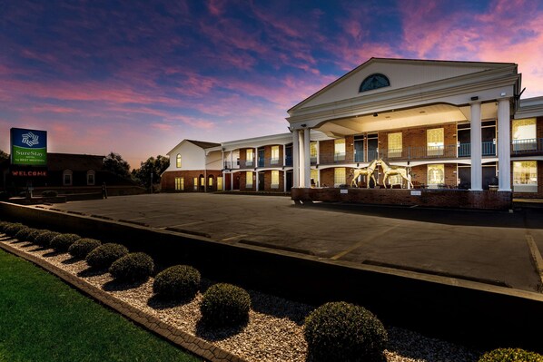 Exterior - SureStay Hotel by Best Western Bardstown General Nelson (Bardstown)