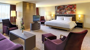 Junior Suite, 1 King Bed | Premium bedding, down comforters, minibar, in-room safe