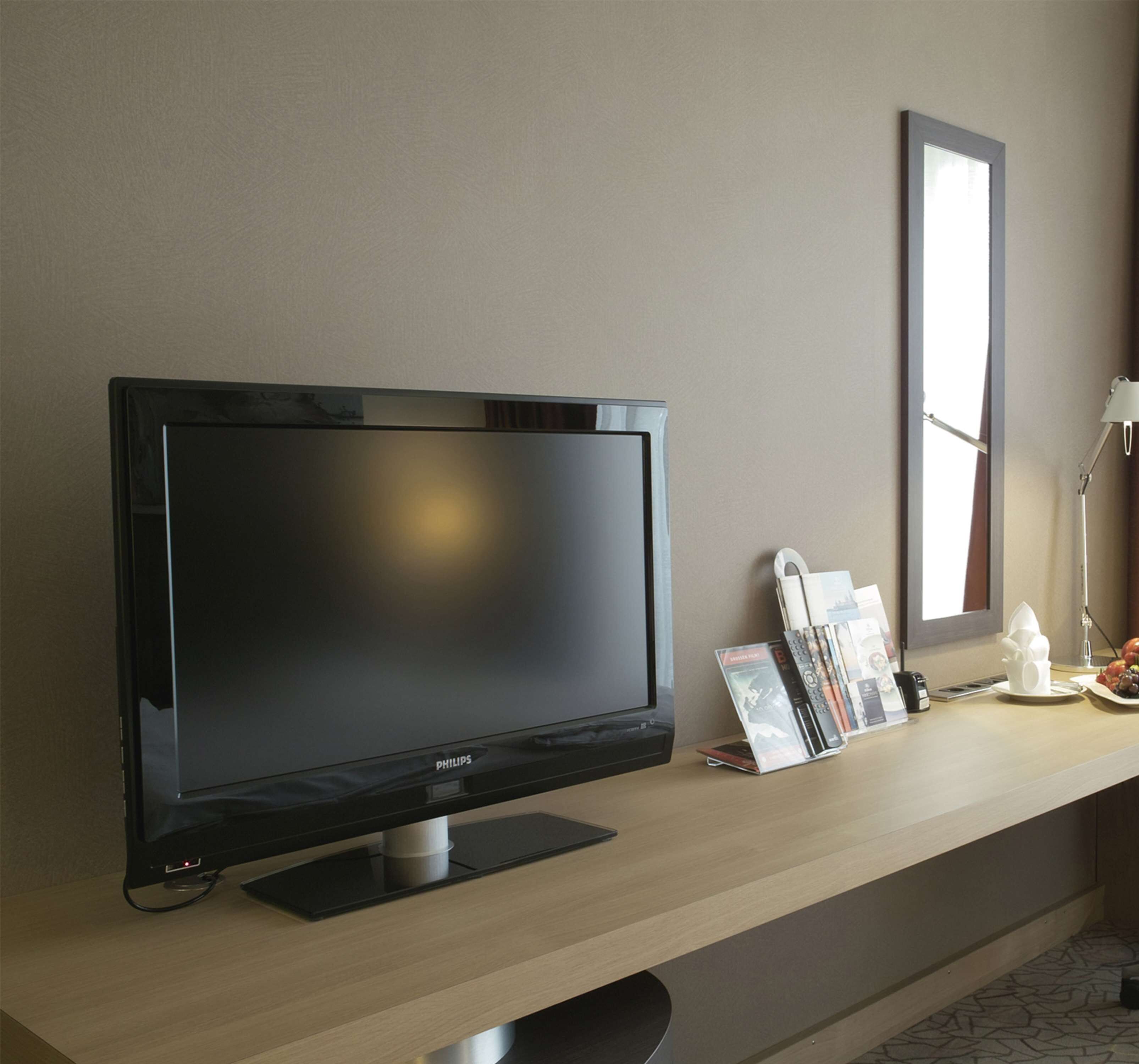 premium bedding, down duvets, minibar, in-room safe