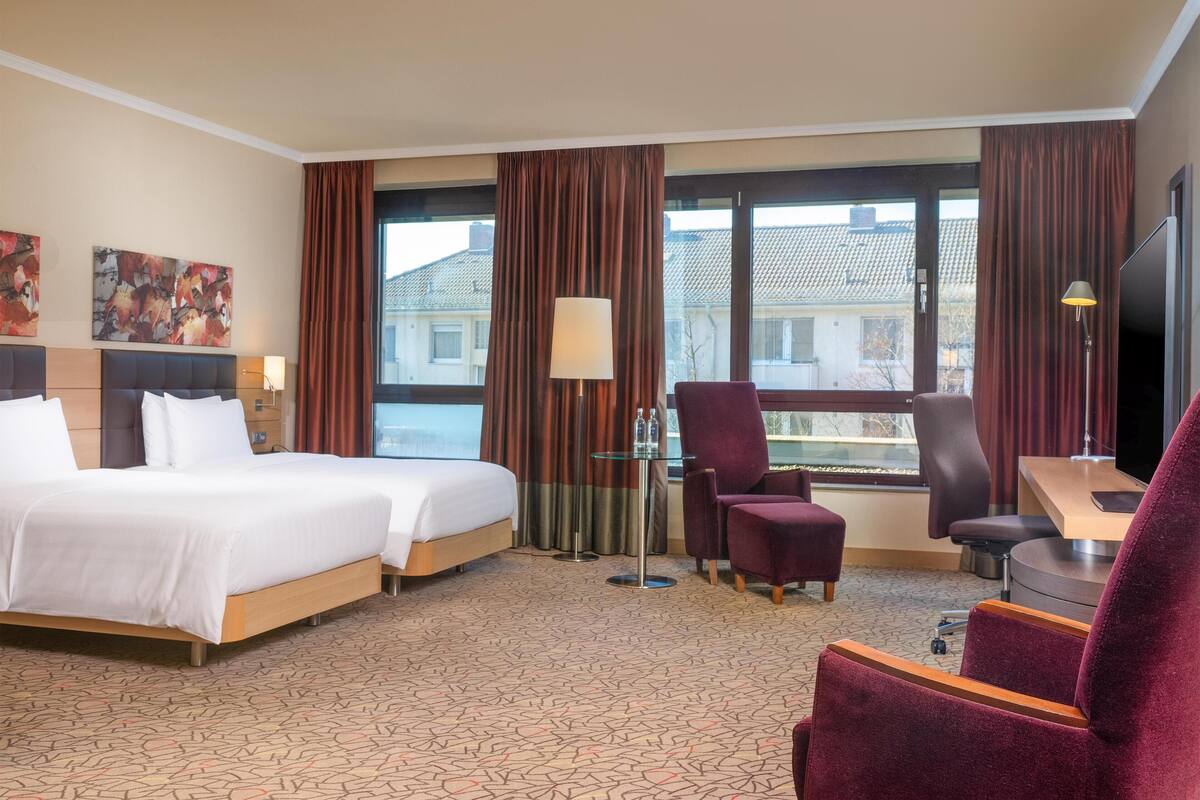 Twin Studio City Wing | Premium bedding, down comforters, minibar, in-room safe