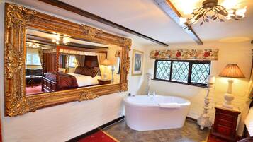 Dundyner, strykejern/-brett, wi-fi (inkludert) og sengetøy