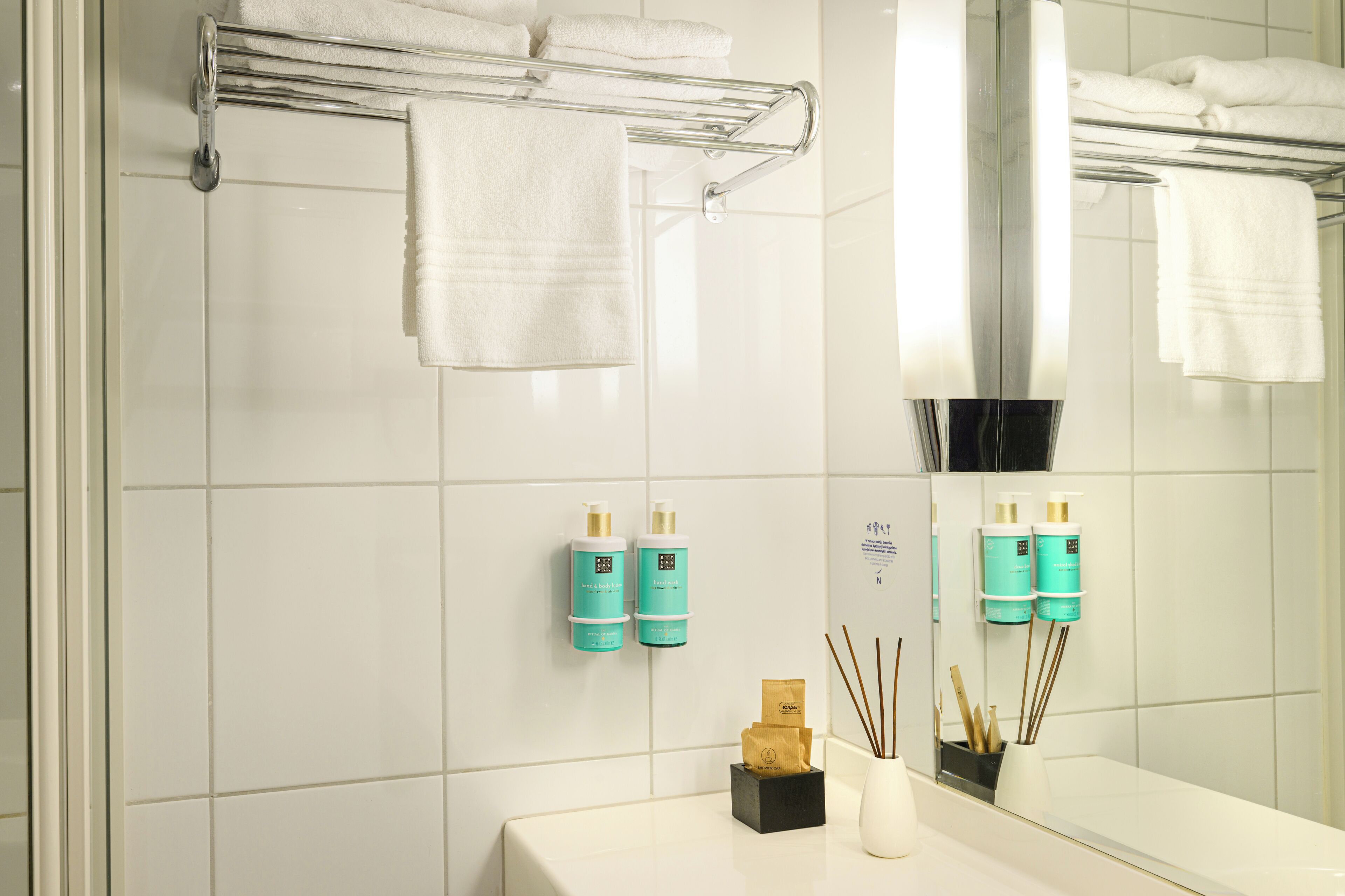 MyRoom: Your own Minka house with 1 Queen-Size Bed | Bathroom