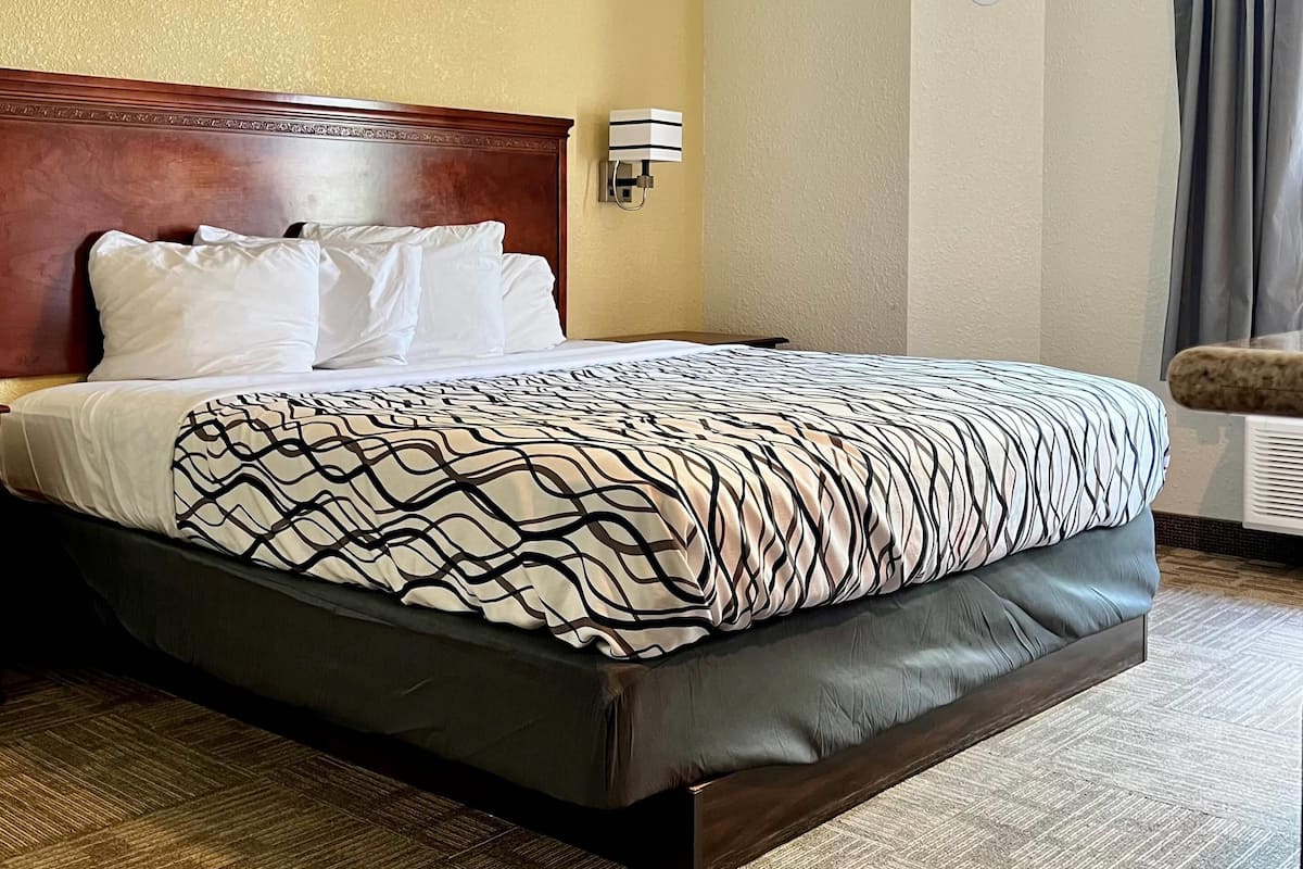 Lit avec matelas Ă plateau-coussin, bureau