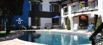 St. Moritz Lodge & Condominiums