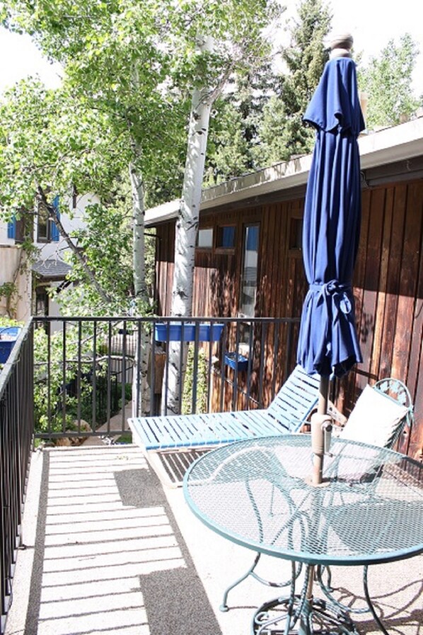 Standard-Apartment, 2 Schlafzimmer | Balkon