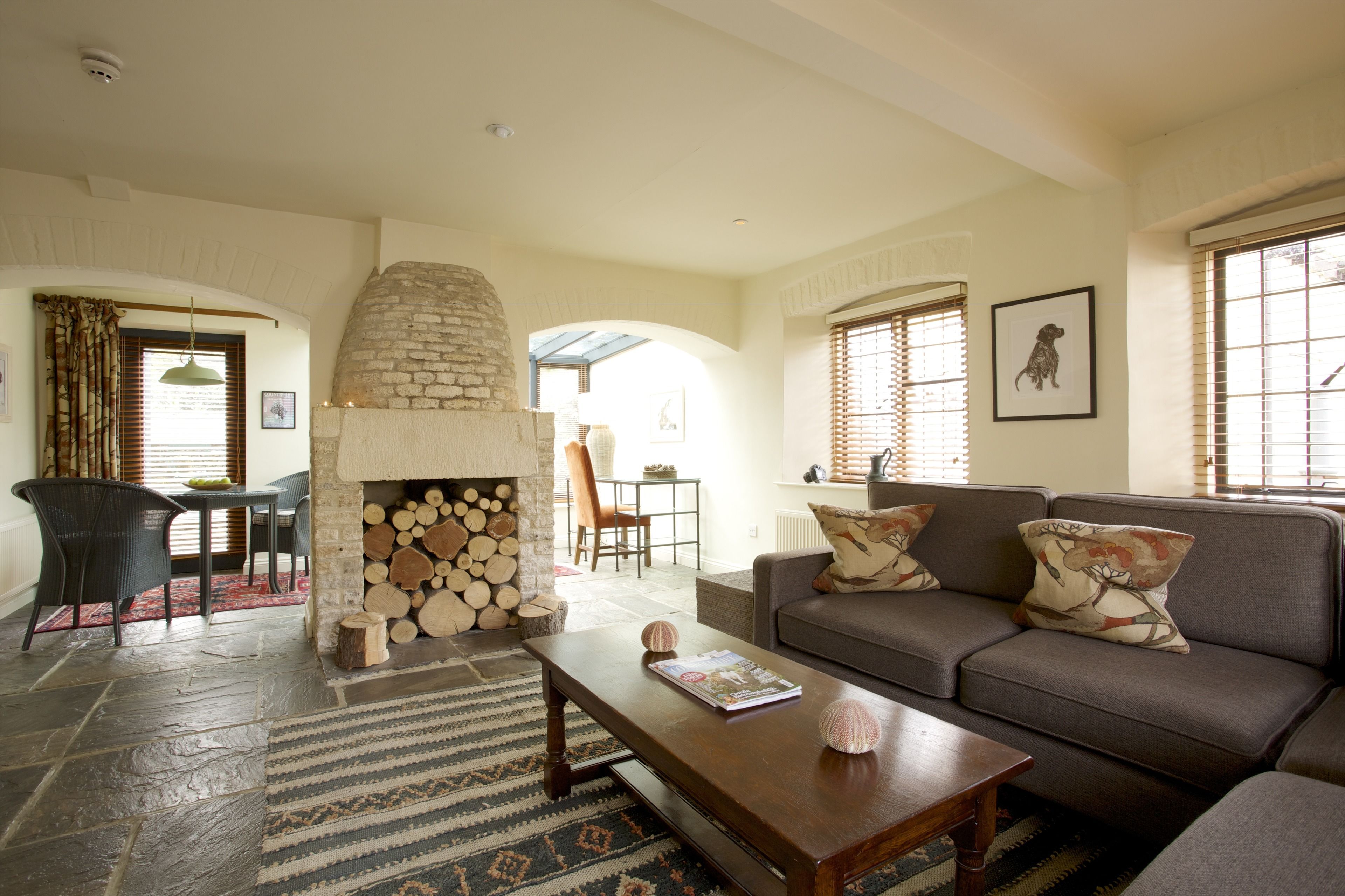 deluxe cottage | living area | tv