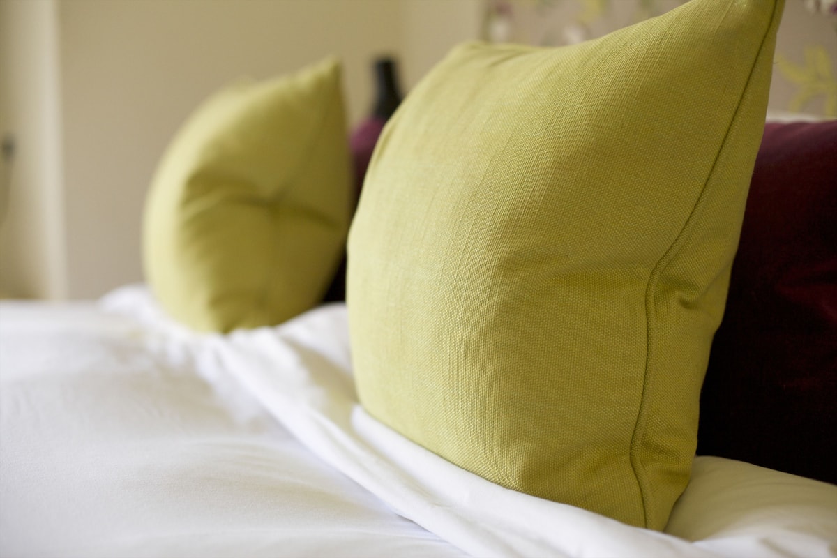 1 Schlafzimmer, Zimmersafe, Schreibtisch, Bügeleisen/Bügelbrett
