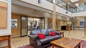 Siddeområde i lobbyen