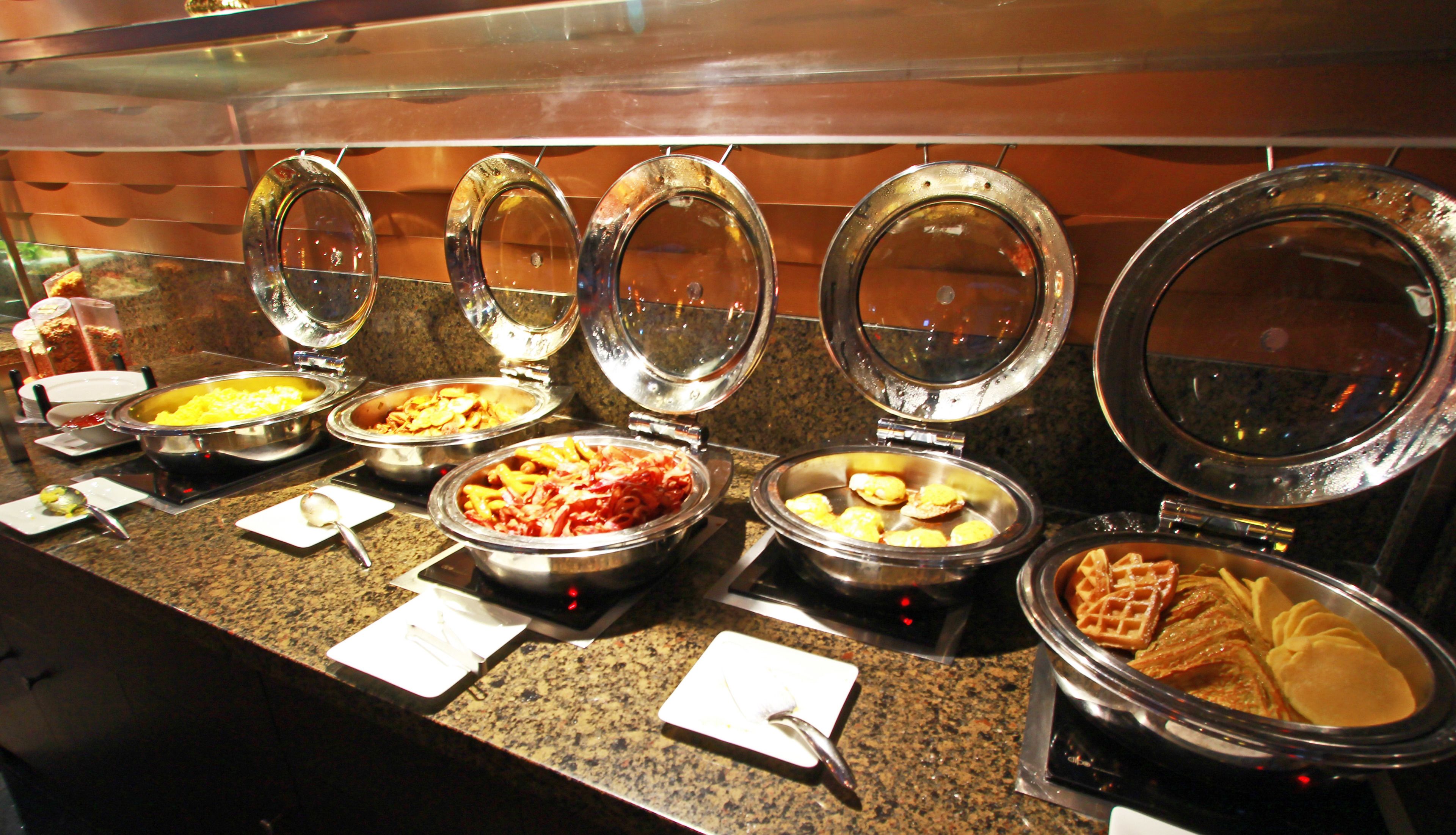 Morgenmadsbuffet hver dag (12.99 CAD pr. person)