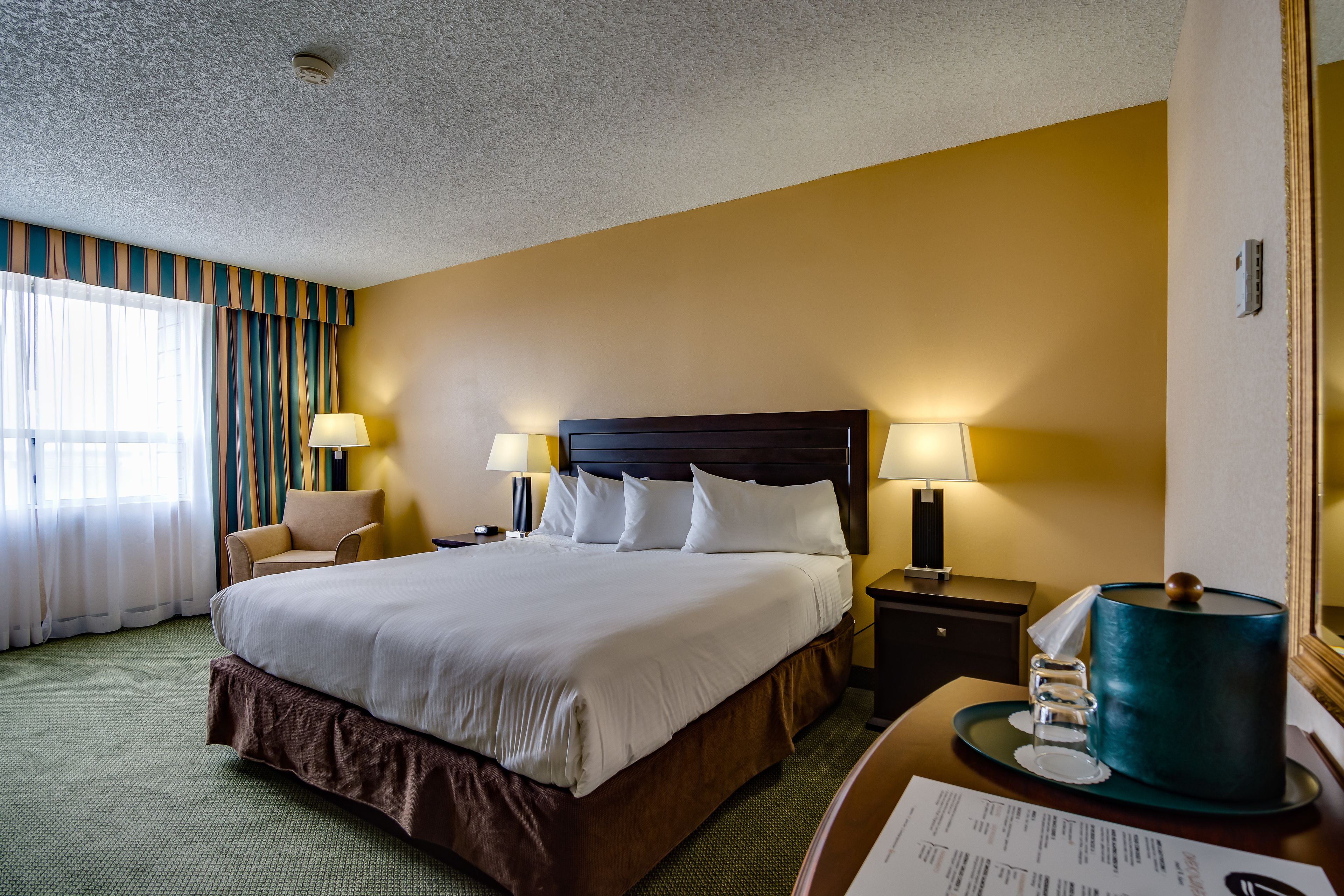 Photo - Sawridge Inn & Conference Centre Edmonton South