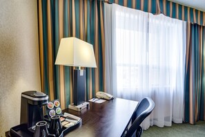 Standaard kamer, 1 kingsize bed | Koffie en/of koffiezetapparaat