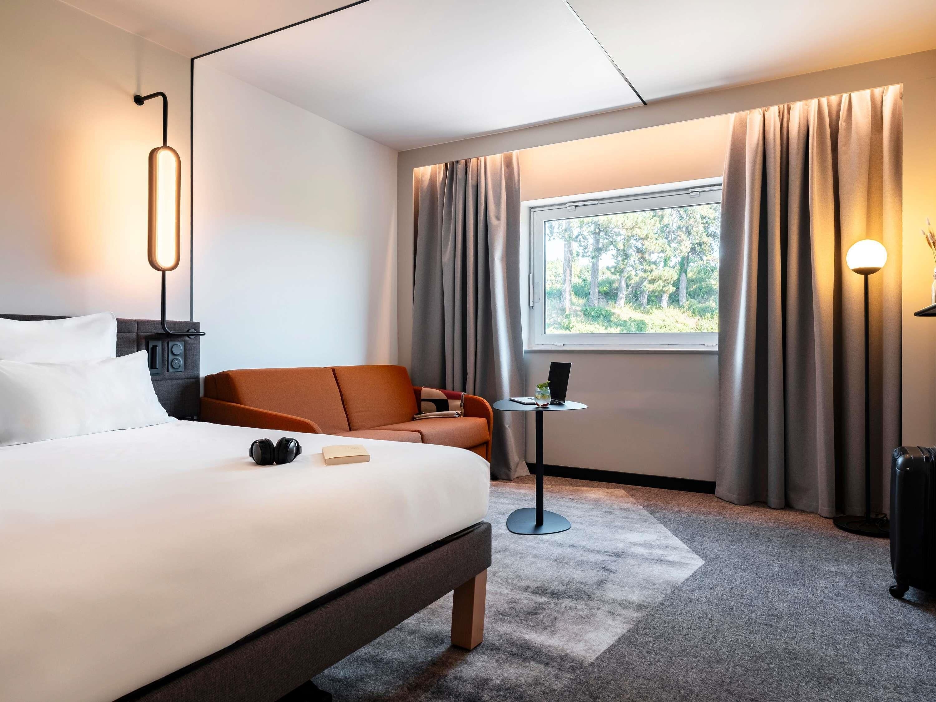 Comfort Room, Multiple Beds