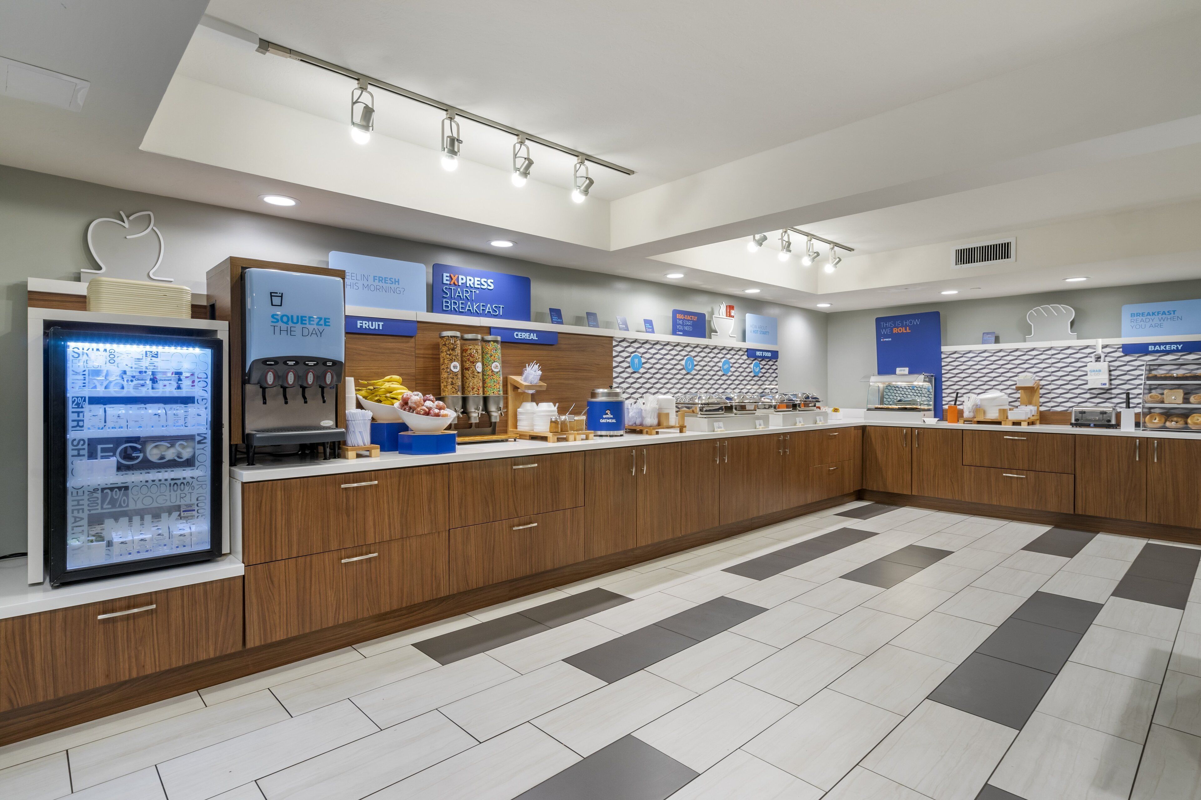 free buffet breakfast