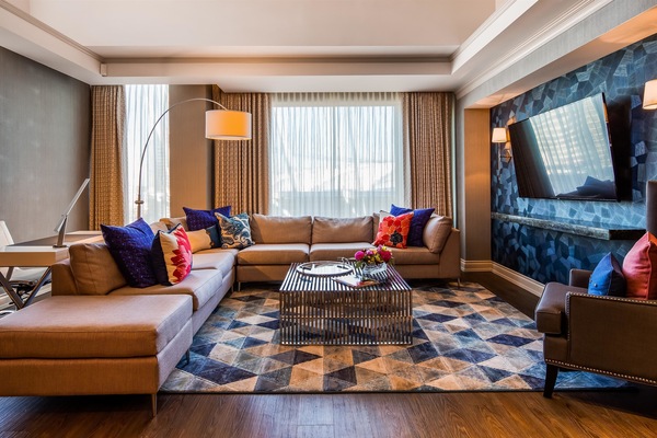 Suite, 1 King Bed, Non Smoking, Refrigerator (Penthouse) | Premium bedding, pillowtop beds, in-room safe, desk