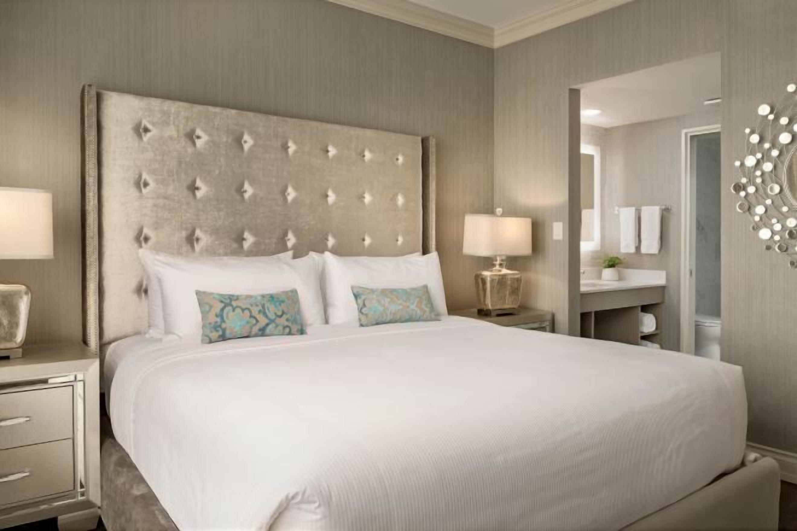 Premium bedding, pillow-top beds, in-room safe, desk