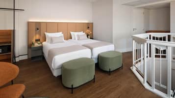 Minibar, coffres-forts dans les chambres, rideaux occultants