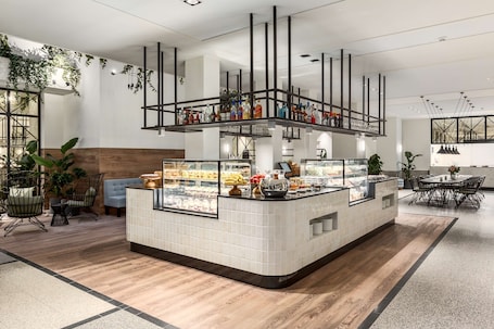 Desayuno buffet todos los días (con cargo)