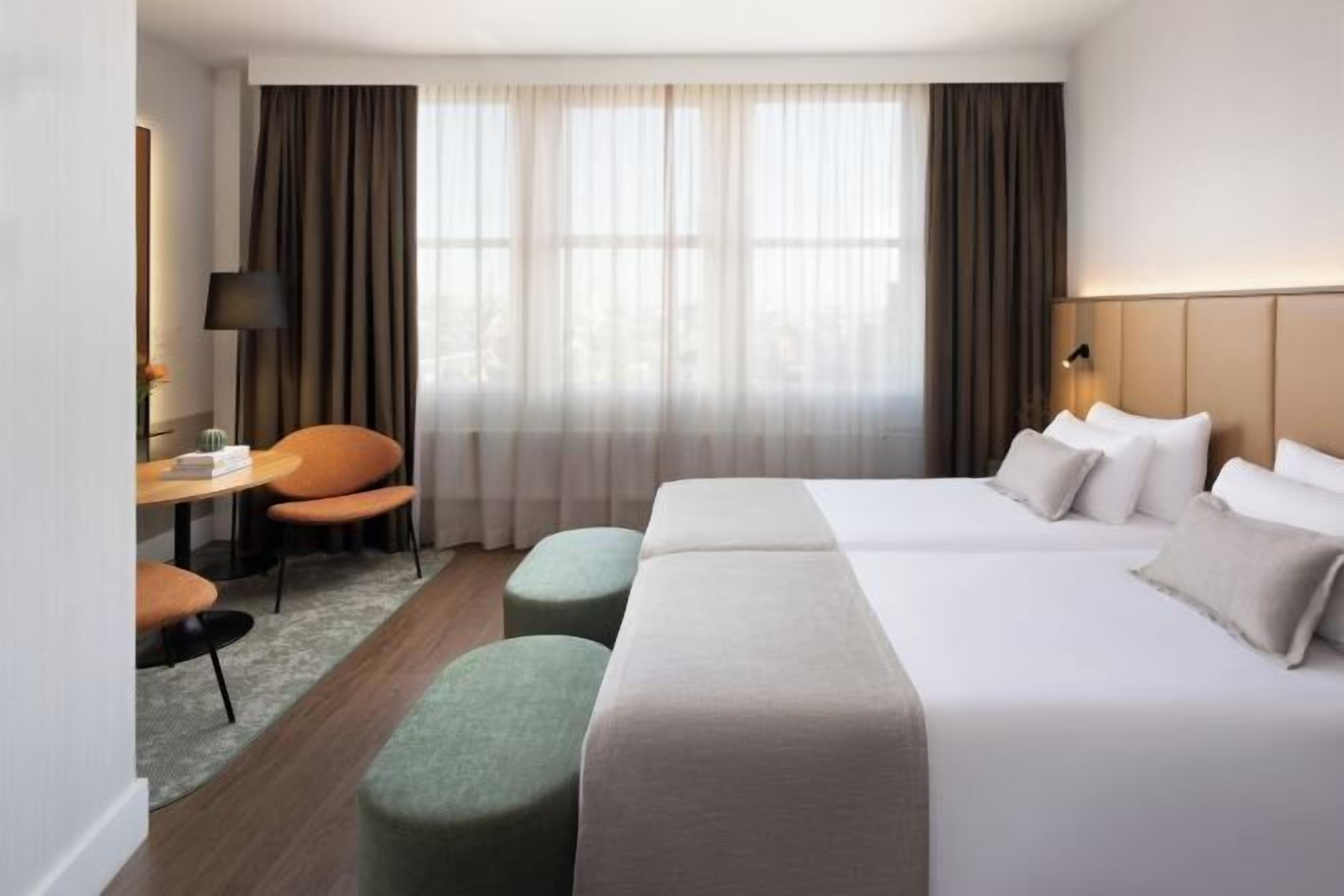 迷你吧、客房内保险箱、遮光窗帘、隔音