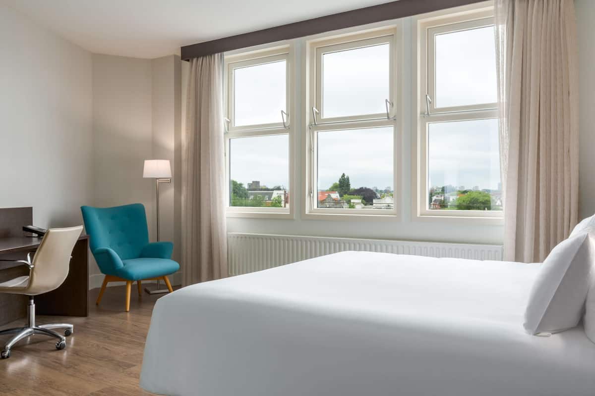 Minibar, in-room safe, blackout drapes, soundproofing