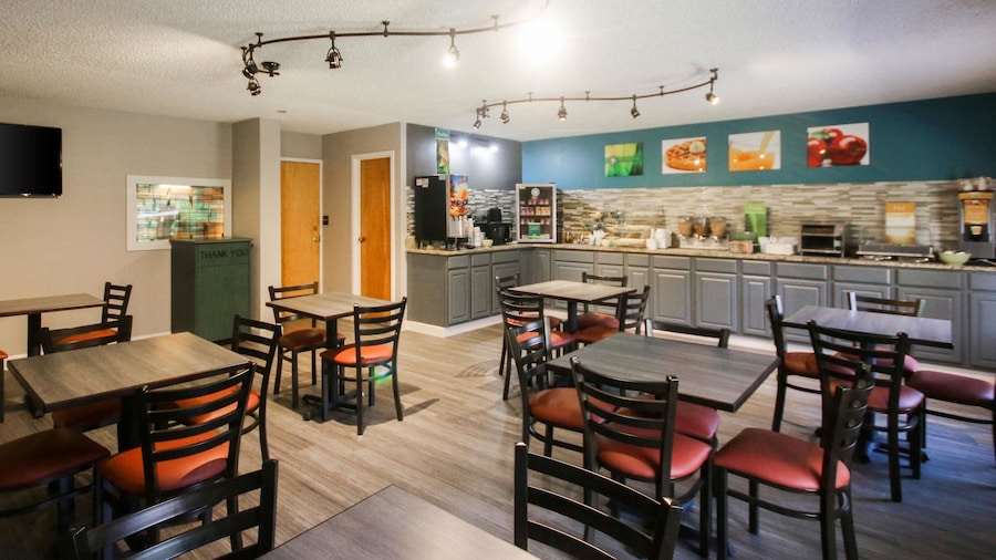 Quality Inn Clinton - Laurens I-26