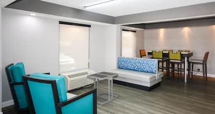 Quality Inn Clinton - Laurens I-26