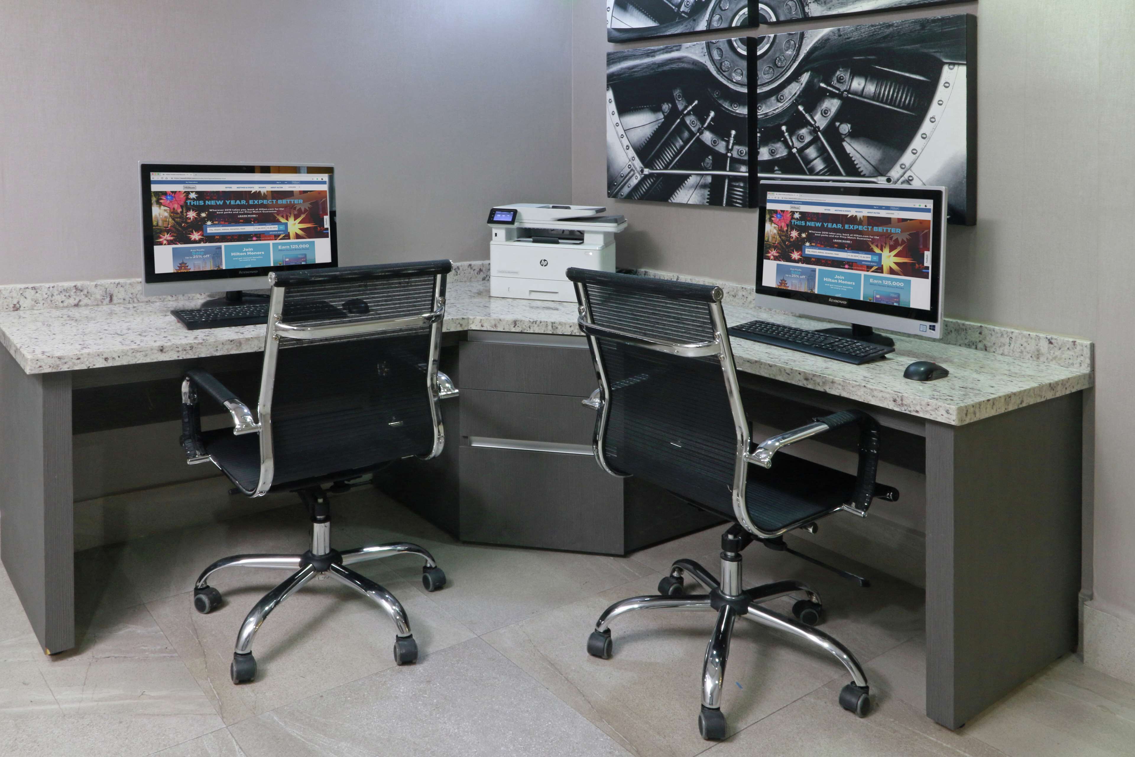 Trung tâm hành chính, văn phòng