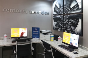 Business centre - Hampton Inn by Hilton Monterrey-Airport (Apodaca)