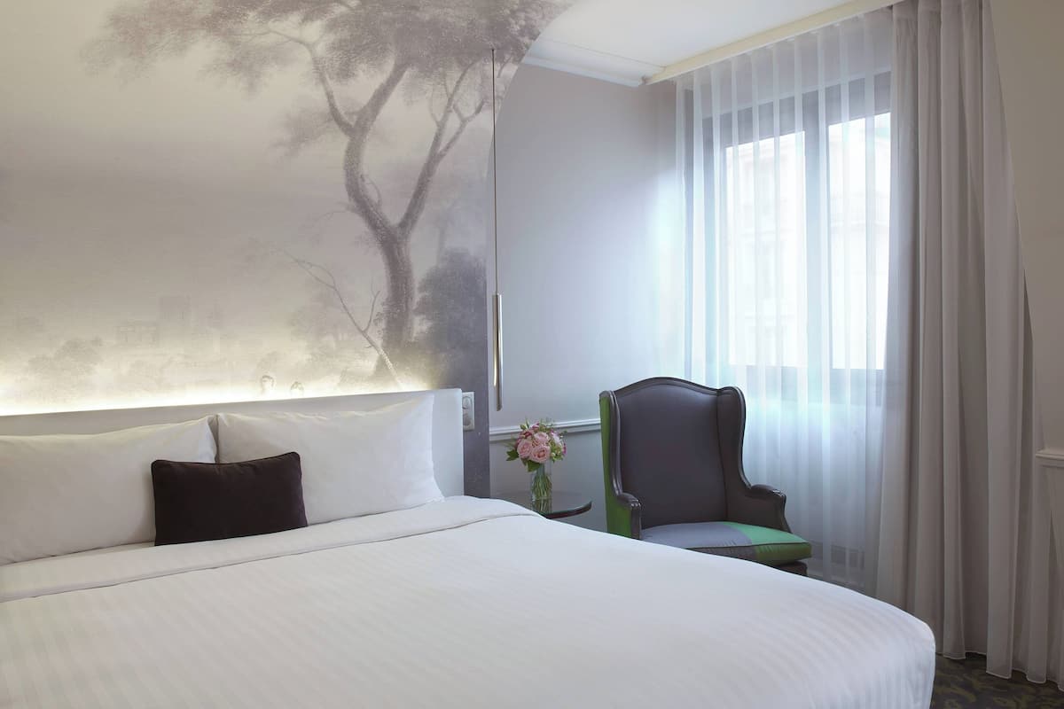 1 bedroom, premium bedding, minibar, in-room safe