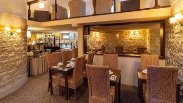 Daily buffet breakfast (EUR 15 per person)