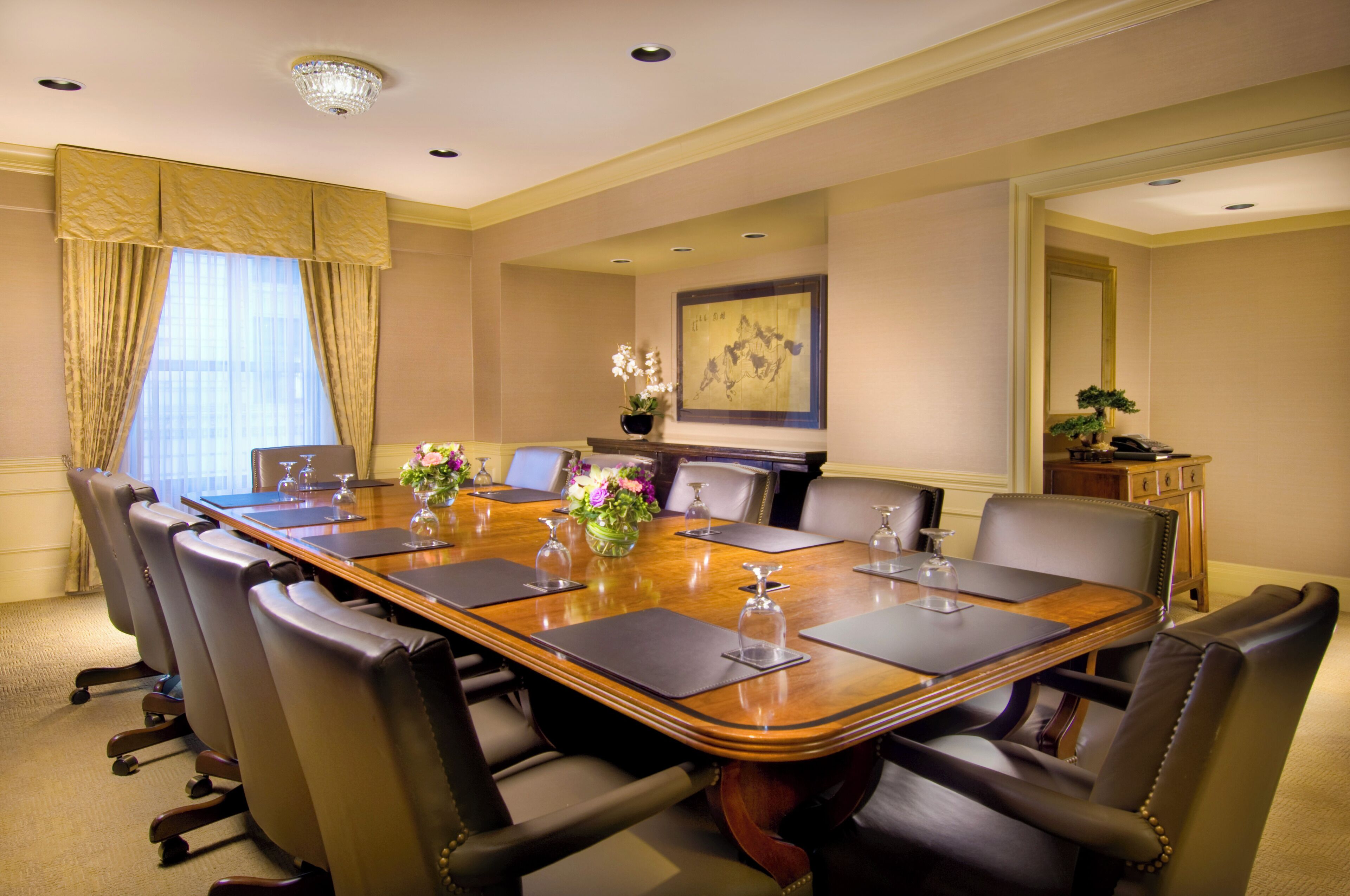 Foto - Mayflower Park Hotel