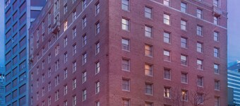 Mayflower Park Hotel