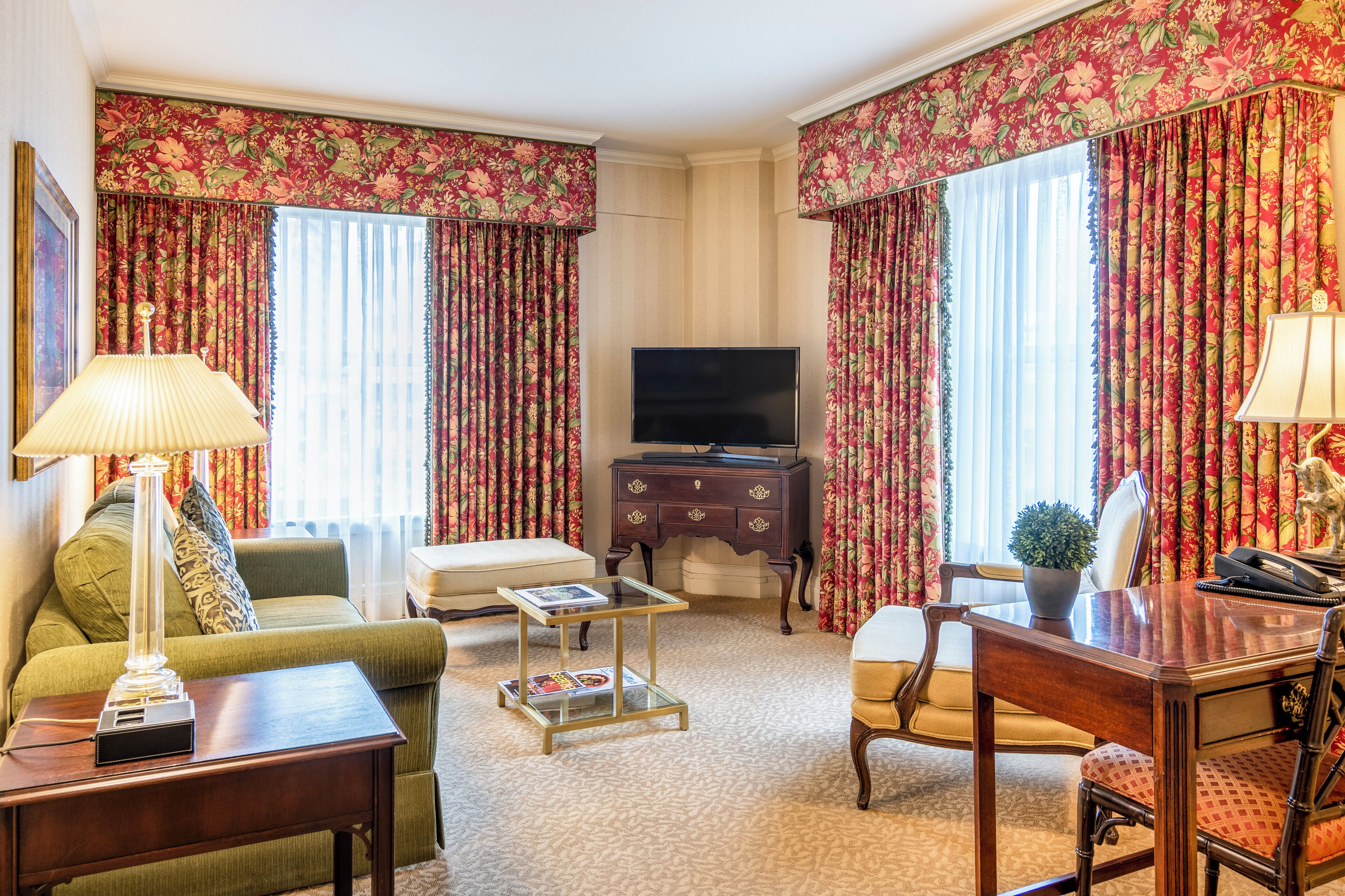 Foto - Mayflower Park Hotel