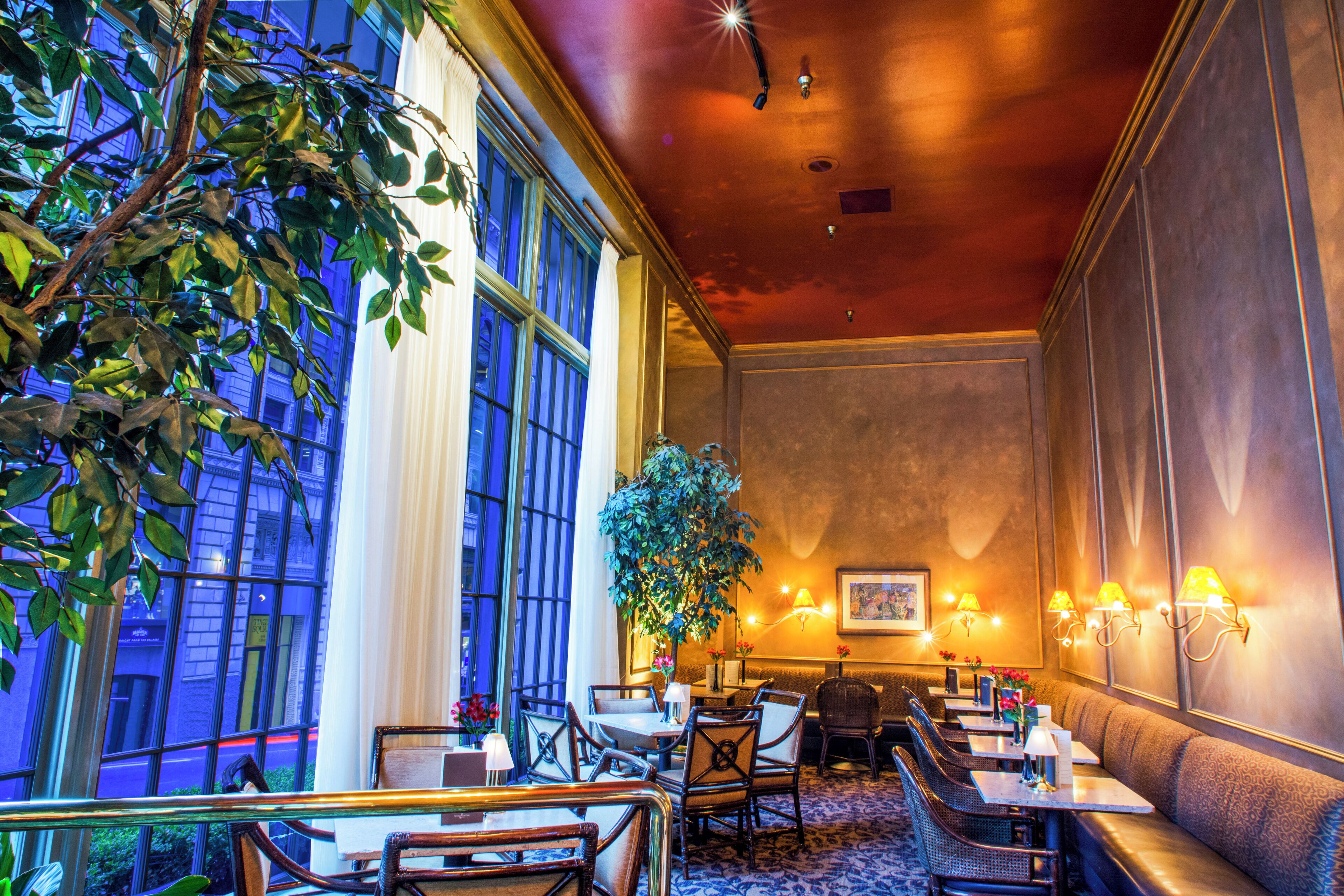 Foto - Mayflower Park Hotel