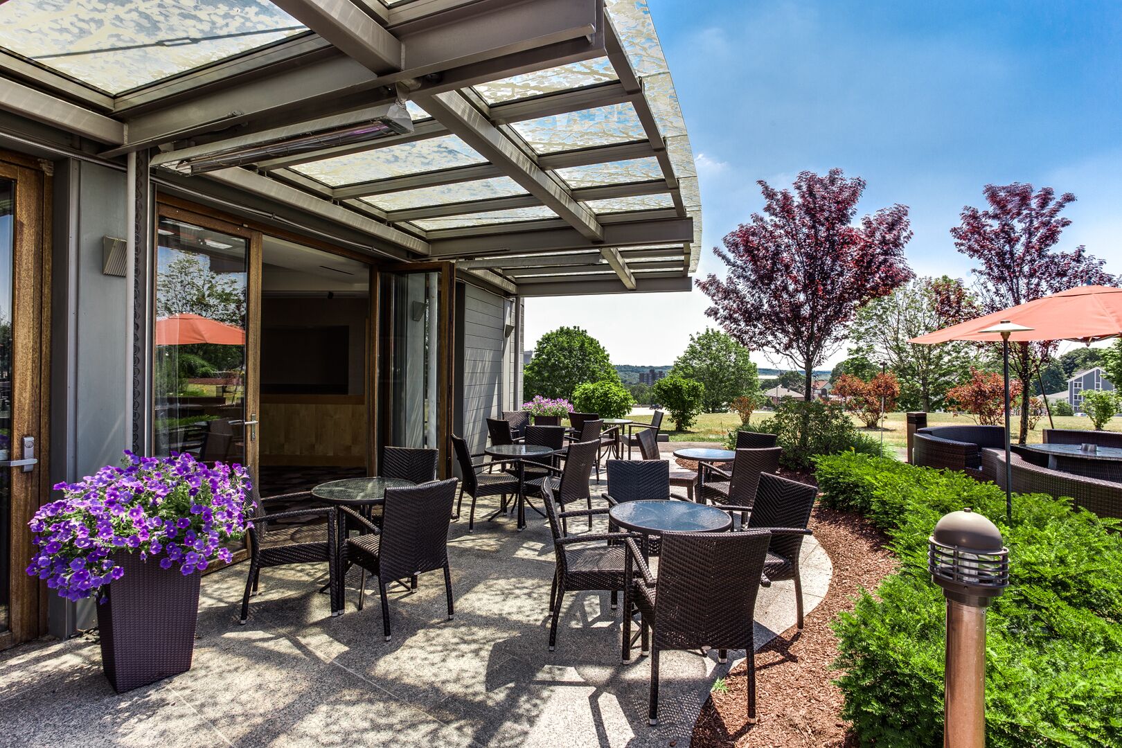 Se sirven desayunos y cocina americana 