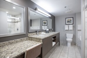 Suite, 1 Bedroom | Bathroom - Holiday Inn St Louis SW - Route 66 by IHG (St. Louis)
