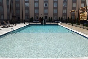 Seasonal outdoor pool, open 8:00 AM to 10:00 PM, free pool cabanas - Holiday Inn St Louis SW - Route 66 by IHG (St. Louis)