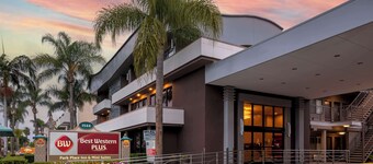 Best Western Plus Park Place Inn - Mini Suites