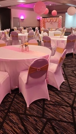 Meeting facility