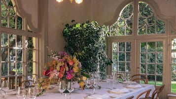 Banquet hall