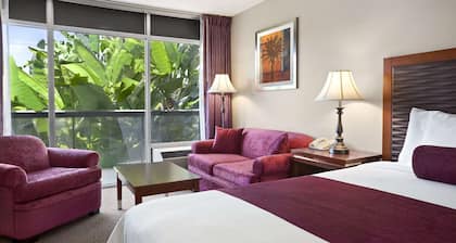 Ramada by Wyndham Sunnyvale/Silicon Valley