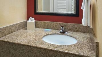 Chuveiro/banheira combinados, produtos de toalete grátis