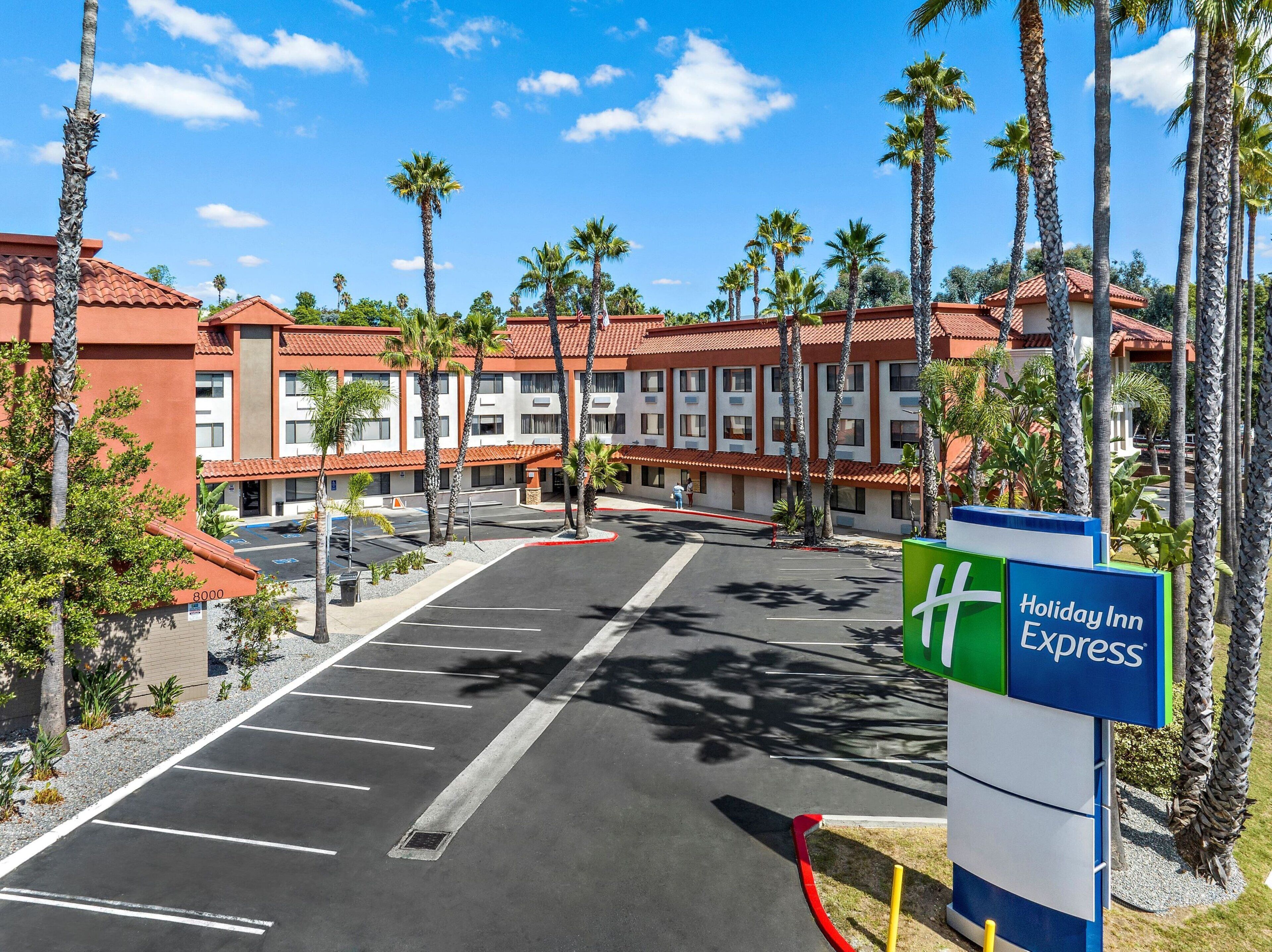 Photo - Holiday Inn Express La Mesa Near SDSU by IHG