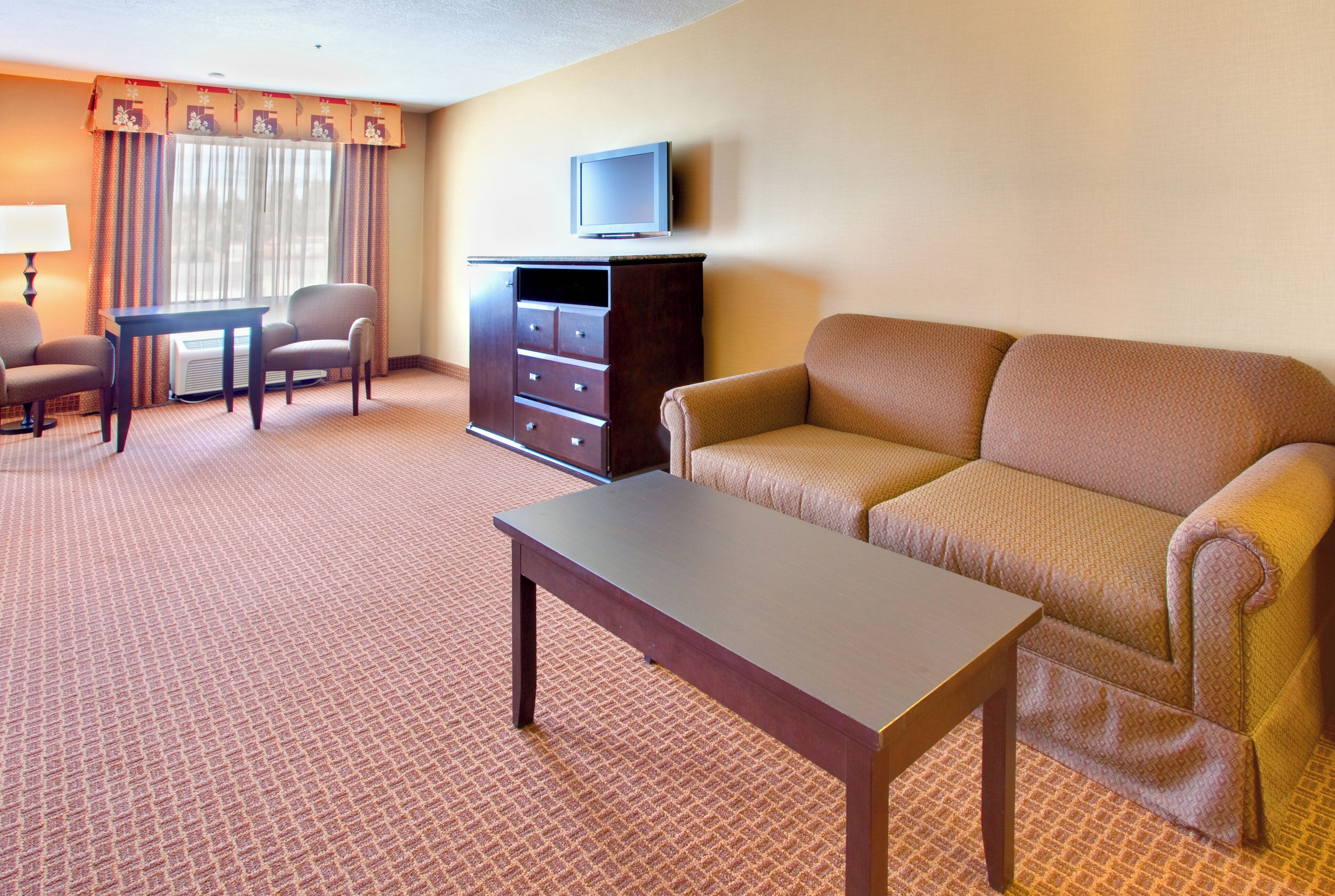 Photo - Holiday Inn Express La Mesa Near SDSU by IHG