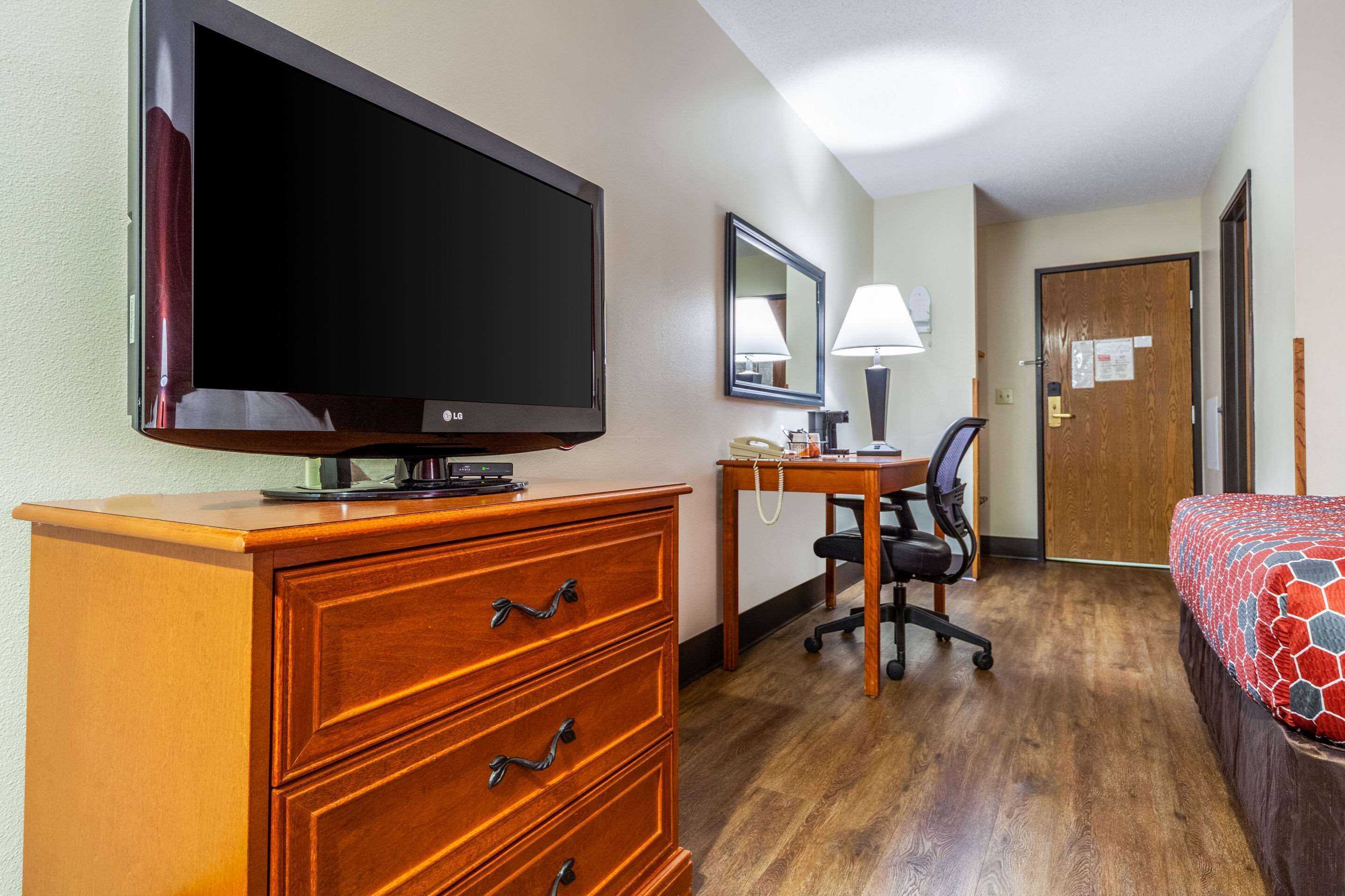 standard room, 2 queen beds, non smoking | desk, blackout curtains, iron/ironing board, rollaway beds