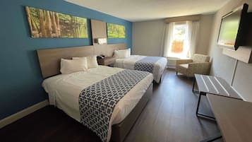 Zimmer, 2 Queen-Betten, Nichtraucher | Bettwäsche aus ägyptischer Baumwolle, hochwertige Bettwaren