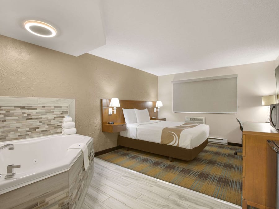 Desk, blackout drapes, free WiFi, bed sheets