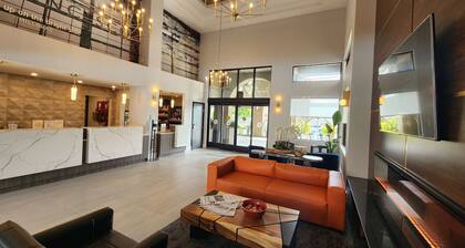 La Quinta Inn & Suites by Wyndham San Francisco Airport West