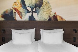 Desk, laptop workspace, blackout curtains, free cots/infant beds - Best Western Plus Skogshöjd (Sodertalje)