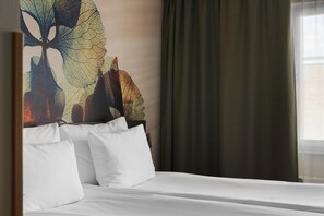 Classic Room, 1 Queen Bed, Non Smoking | Desk, laptop workspace, blackout drapes, free cribs/infant beds - Best Western Plus Skogshöjd (Sodertalje)