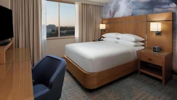 Hypo-allergenic bedding, down comforters, in-room safe, desk